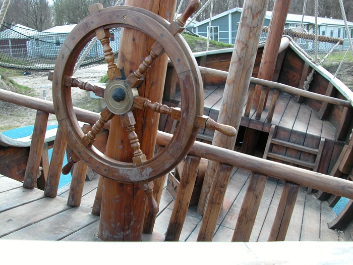 Elverhøjen-Legeplads-design-piratskib-10   