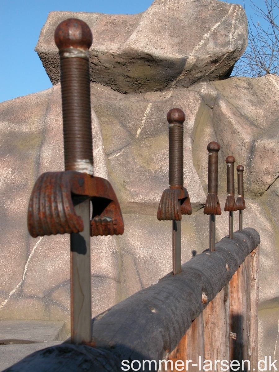 Thors-hammer-Djurs-sommerland-attraction-design-10   